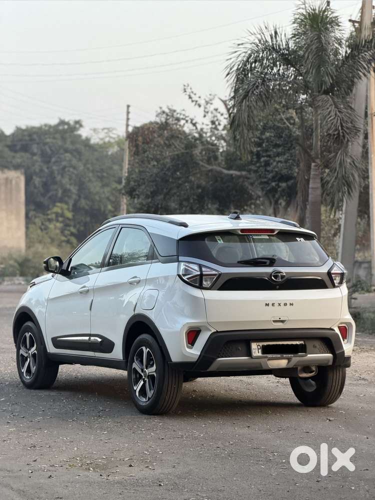 Tata Nexon 1.2 Revotron Xza Plus, 2021, Petrol