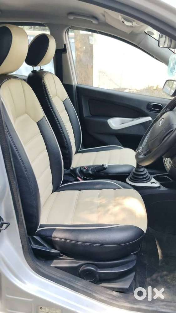 Ford Figo 2012-2015 Petrol Titanium, 2012, Petrol