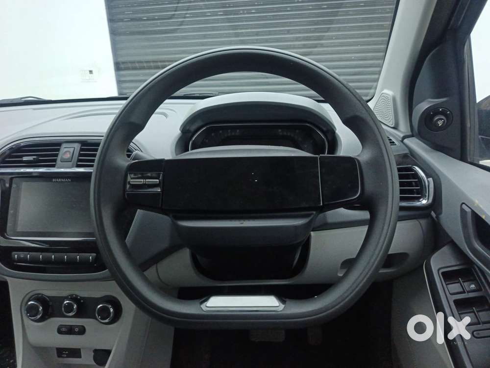 Tata Tiago 1.2 Revotron Xta, 2025, Petrol