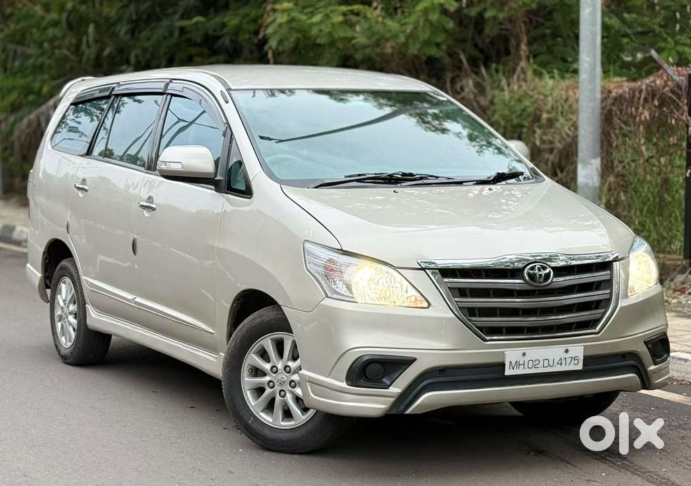 Toyota Innova 2.5 Vx (diesel) 8 Seater Bs Iv, 2014, Diesel