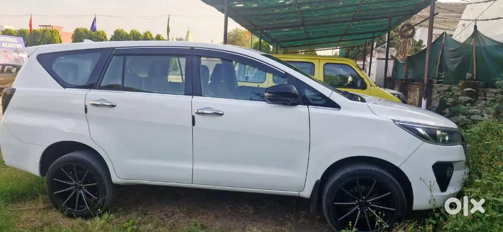Toyota Innova Crysta 2018 Diesel 85000 Km Driven