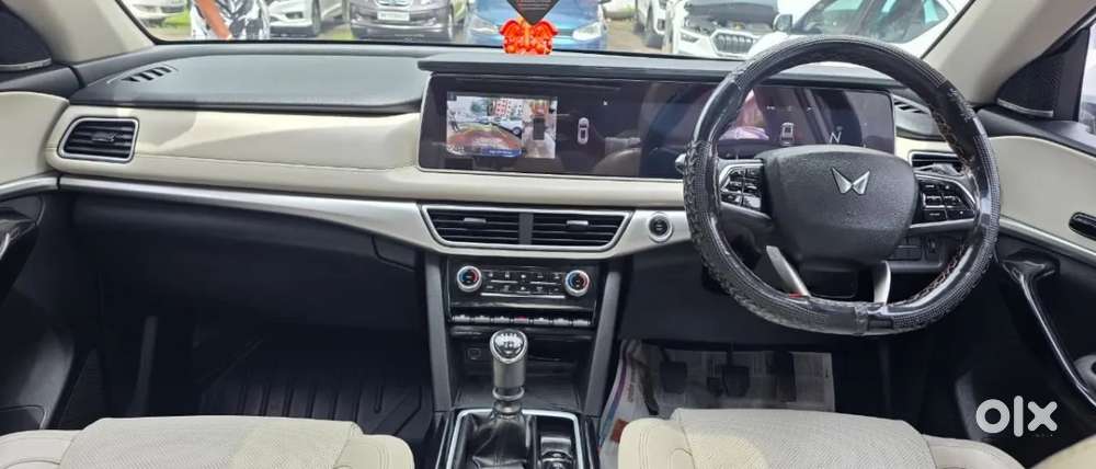 Mahindra Xuv700 2.2 Ax 7 Diesel Mt Str, 2023, Diesel