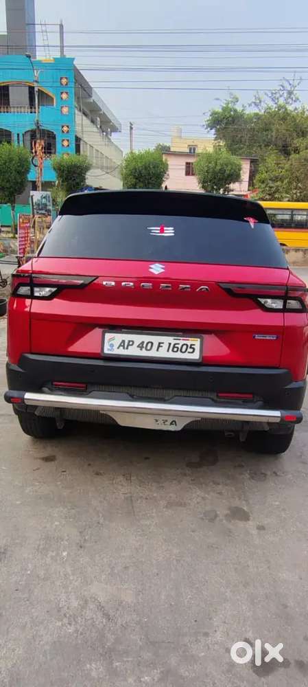 Maruti Suzuki Brezza 2023 Cng & Hybrids 70000 Km Driven