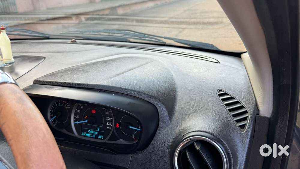 Ford Figo Titanium 2019