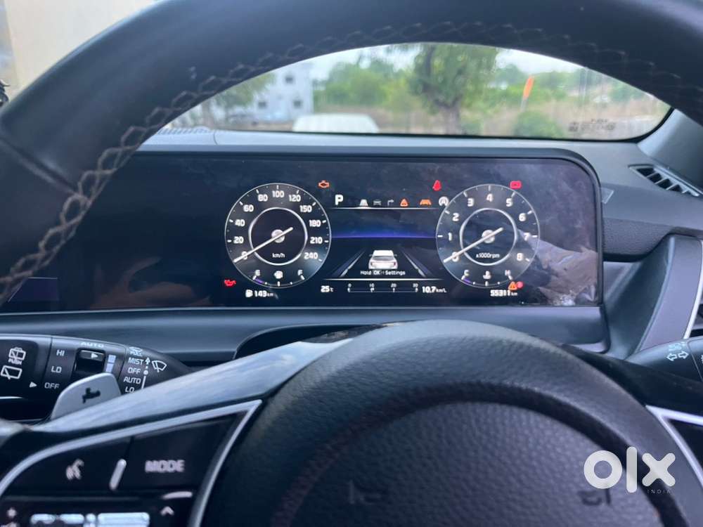 Automatic Steering Control Panoramic Sunroof Scratch Less Showroom Con