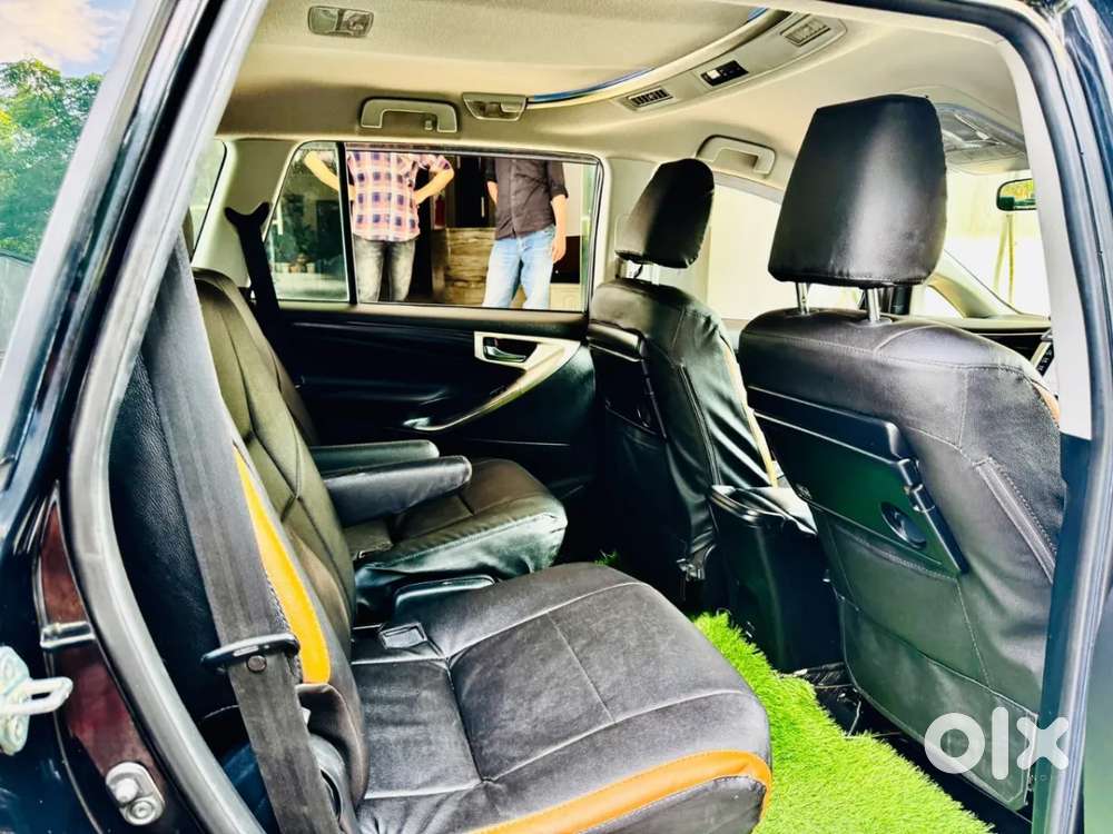 Toyota Innova Crysta [2020-ongoing] 2.4 Vx 7 Str, 2022, Diesel