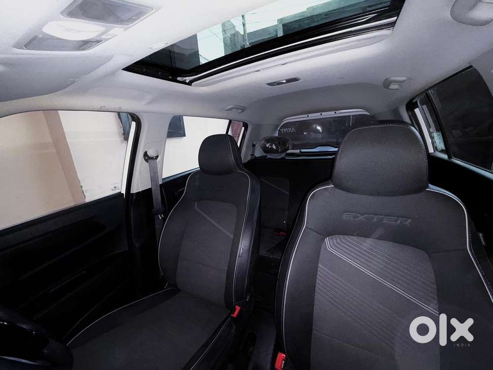 And Projector Headlights And Sunroof And Adjustable Staring Wheel  And