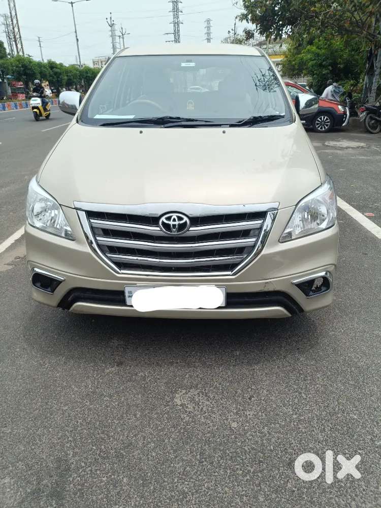 Toyota Innova 2016 Diesel Well Maintained