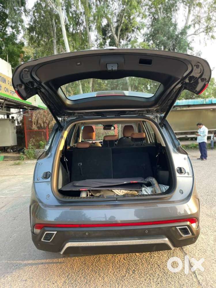 Mg Hector Plus Savvy Pro 1.5 Turbo Petrol Cvt 7 Str, 2024, Petrol