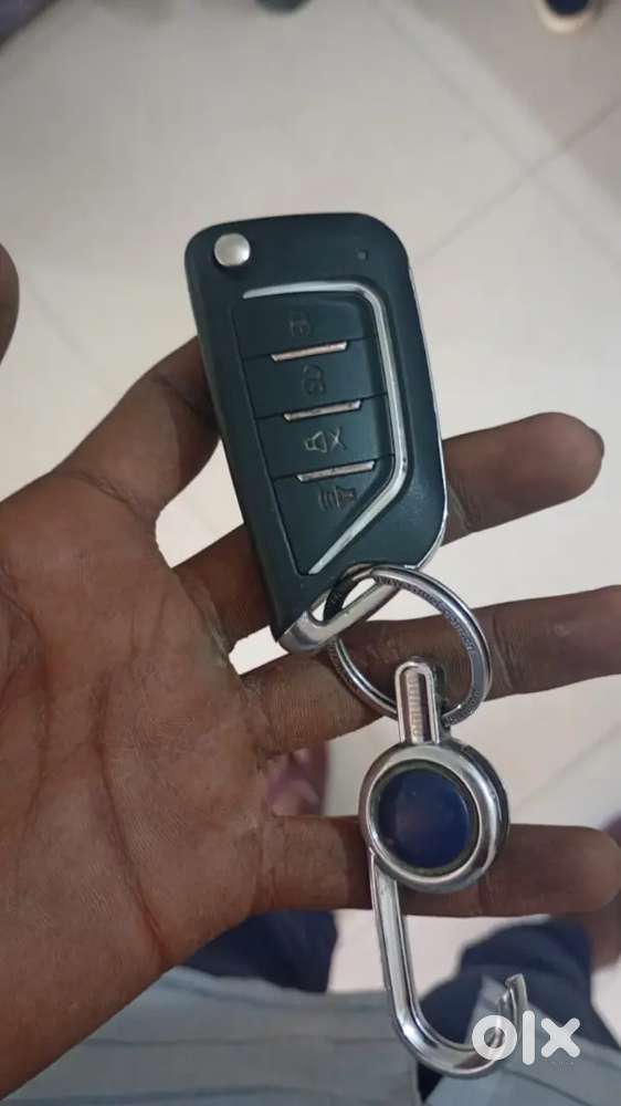 Innova Car Passing 2027tk