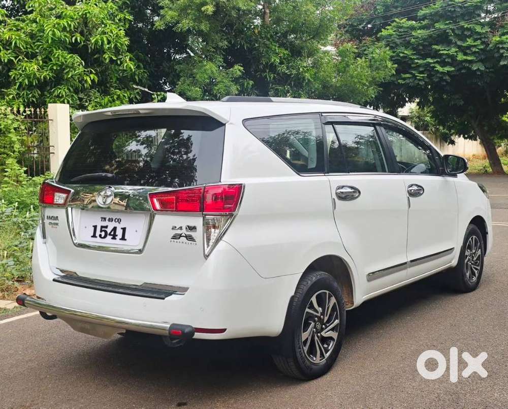 Toyota Innova Crysta 2.4 V 7 Str, 2024, Diesel