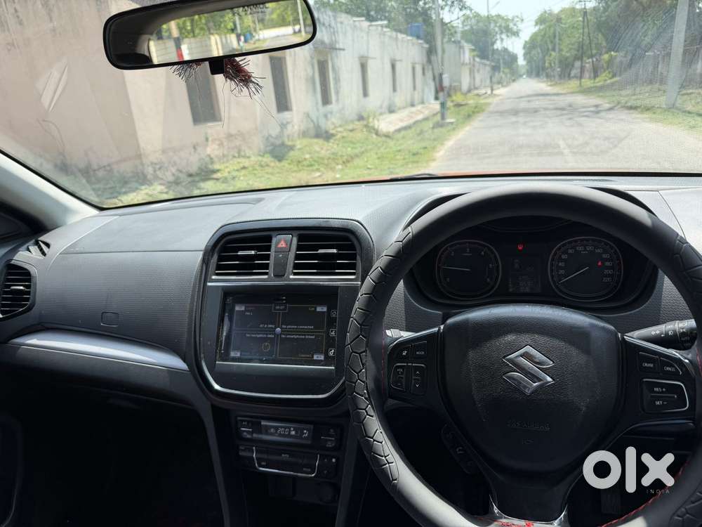 Maruti Suzuki Vitara Brezza Zdi Plus Dual Tone, 2016, Diesel