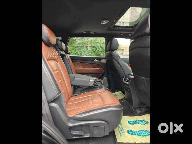 Mahindra Alturas G4 4wd At, 2021, Diesel