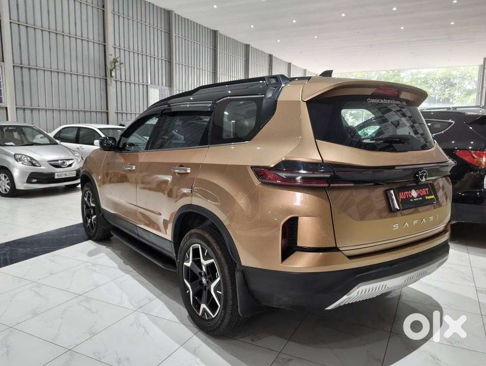 Tata Safari Accomplished Dark Edition At, 2024, Diesel