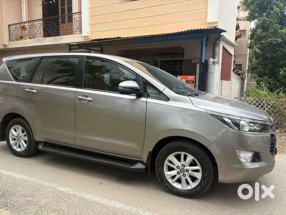 Toyota Innova Crysta 2018