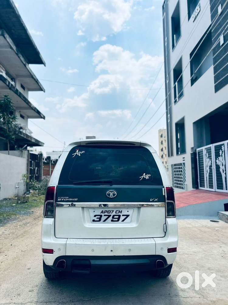 Tata Safari Storme 2014 Diesel Manual Car