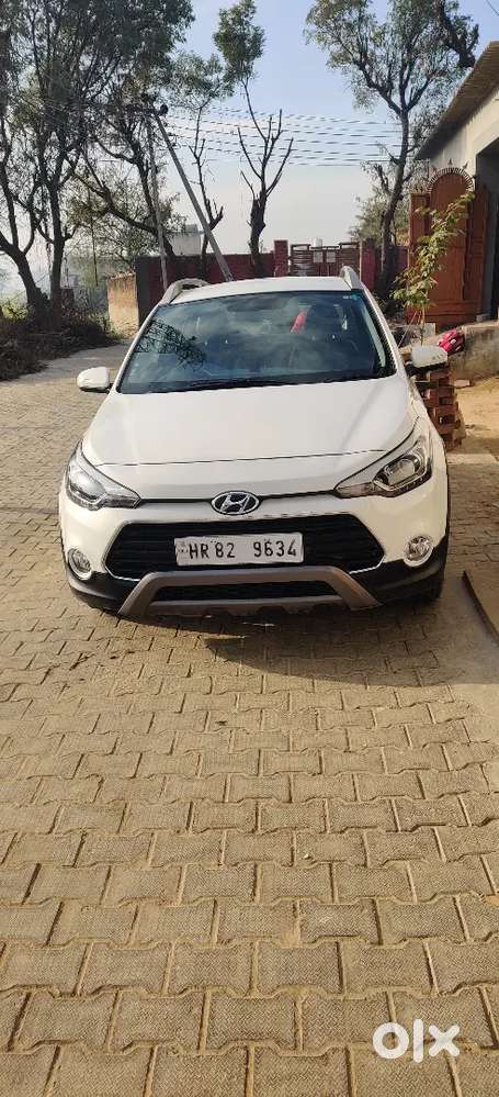 Hyundai I20 Active 2016 Petrol 65000 Km Driven