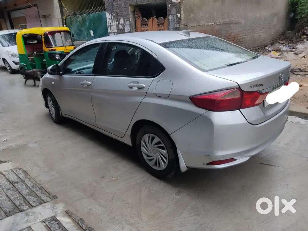 Honda City 2016 Petrol/cng, Automatic ,2nd Owner 99000 Km Driven