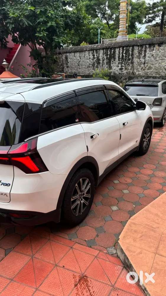 Mahindra Xuv700 Diesel Mt 2023