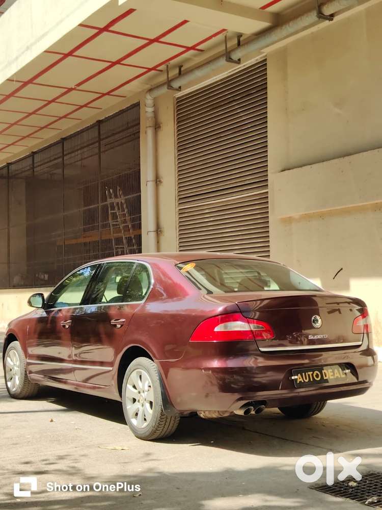 Skoda Superb 1.8 Elegance Tsi At, 2011, Petrol