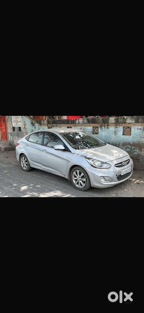 Hyundai Fluidic Verna 2012