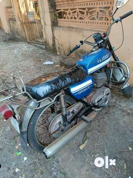 Rajdoot bike hot sale olx