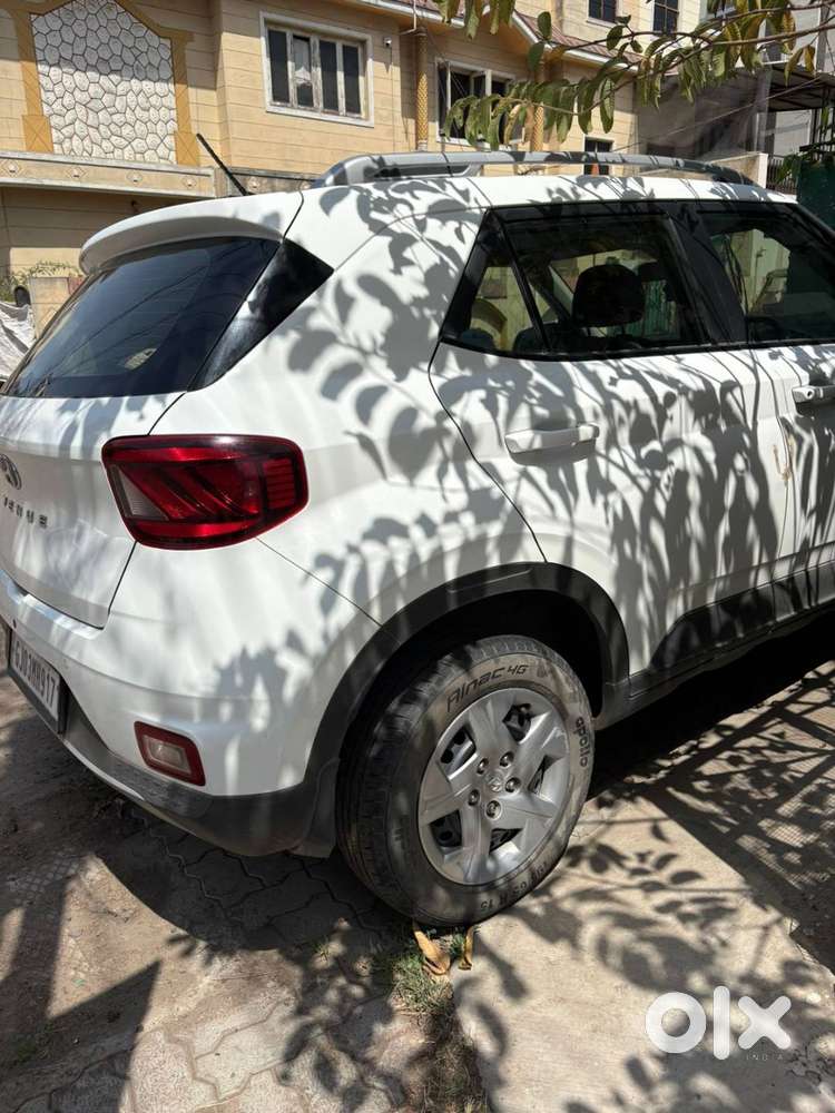 Venue In Very Good Condition Sales