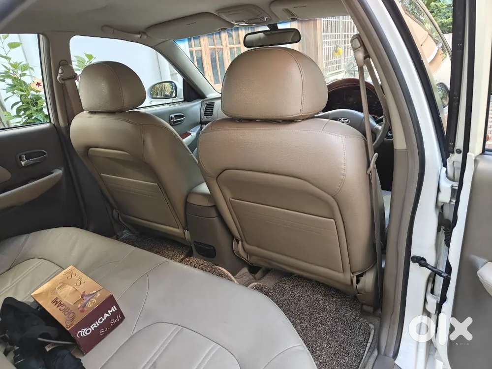 Hyundai Sonata Gold 2005 Petrol
Fancy Number(2010 Serial Registration)