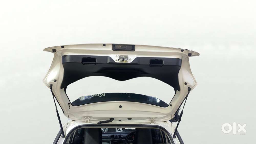 Maruti Suzuki Swift Amt Vxi, 2020, Petrol