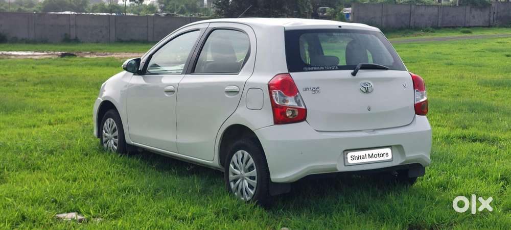 Toyota Etios Liva 1.2 V, 2019, Petrol