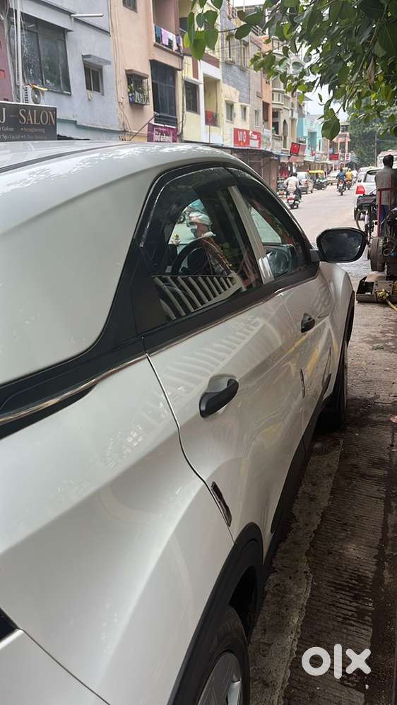 Tata Nexon Cng & Hybrids 36000 Km Driven