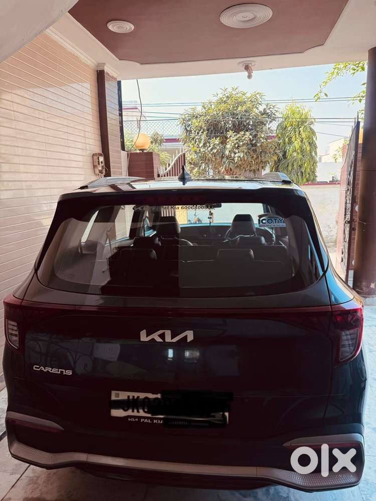 Kia Carens Petrol 2023