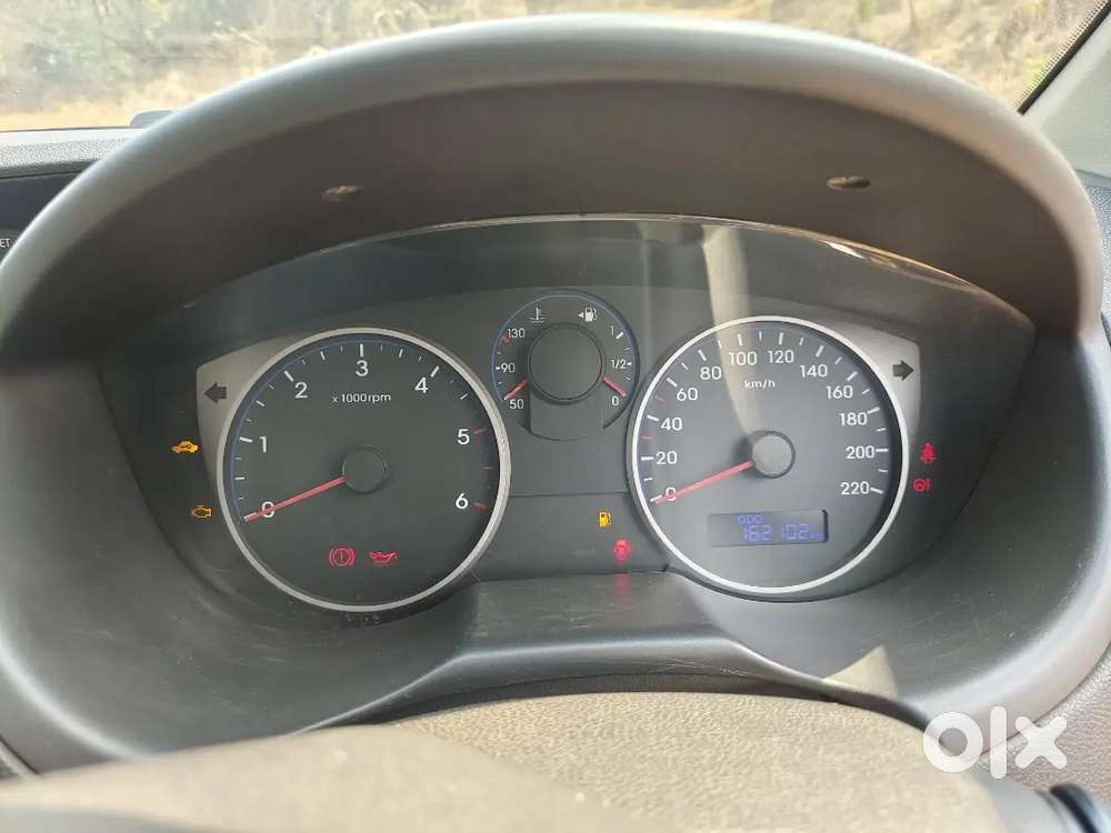 Hyundai I20 2013 Diesel Well Maintained All Tyre New