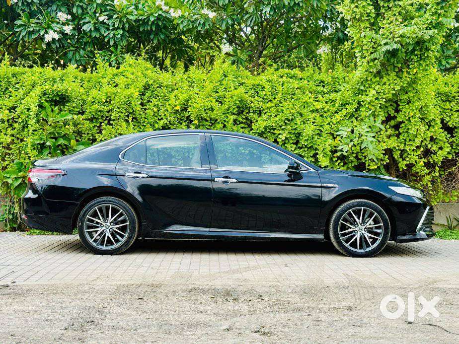 Toyota Camry Hybrid, 2024, Petrol