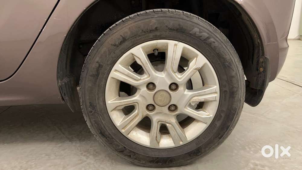 Tata Tiago Xza, 2018, Petrol