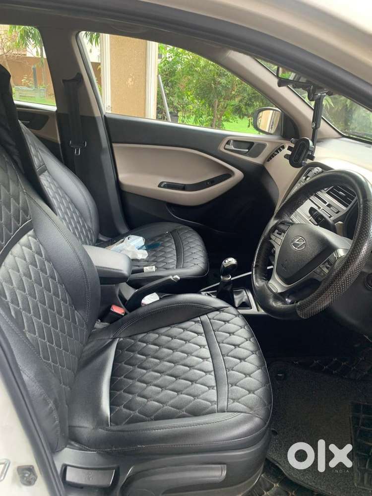 Hyundai I20 Sportz Petrol Manual 2015