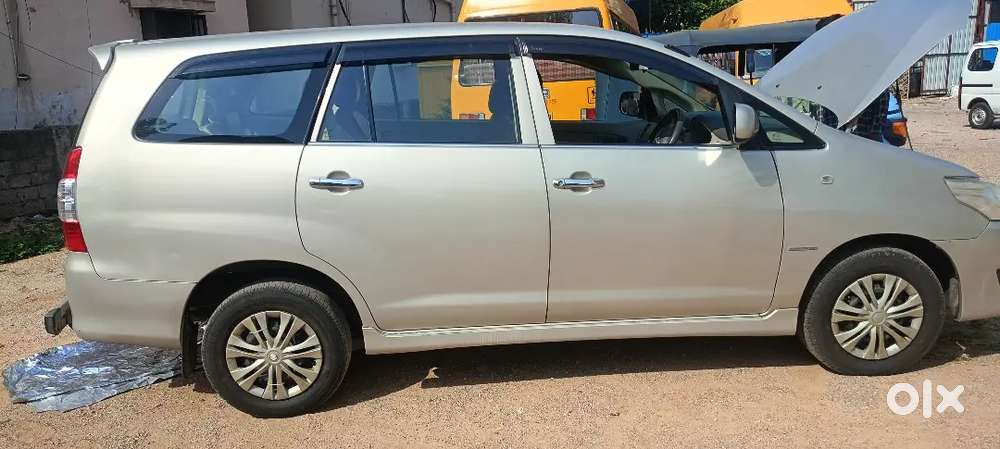 Toyota Innova 2013 Diesel 240000 Km Driven