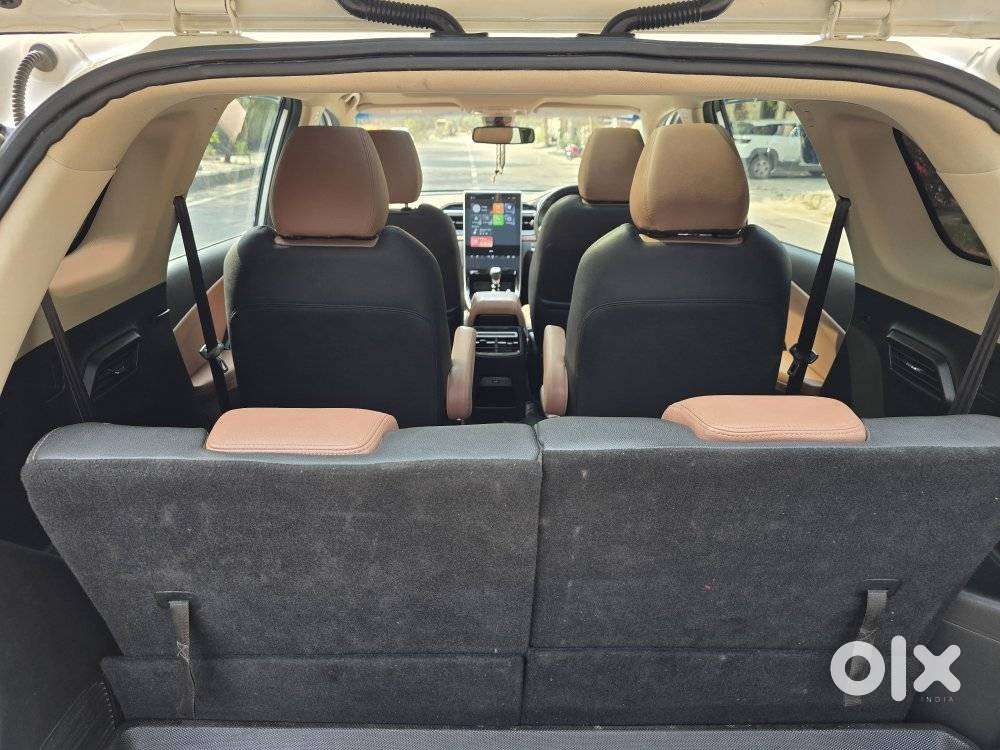 Mg Hector Plus Sharp Pro 1.5 Turbo Petrol Mt 6 Str, 2023, Petrol