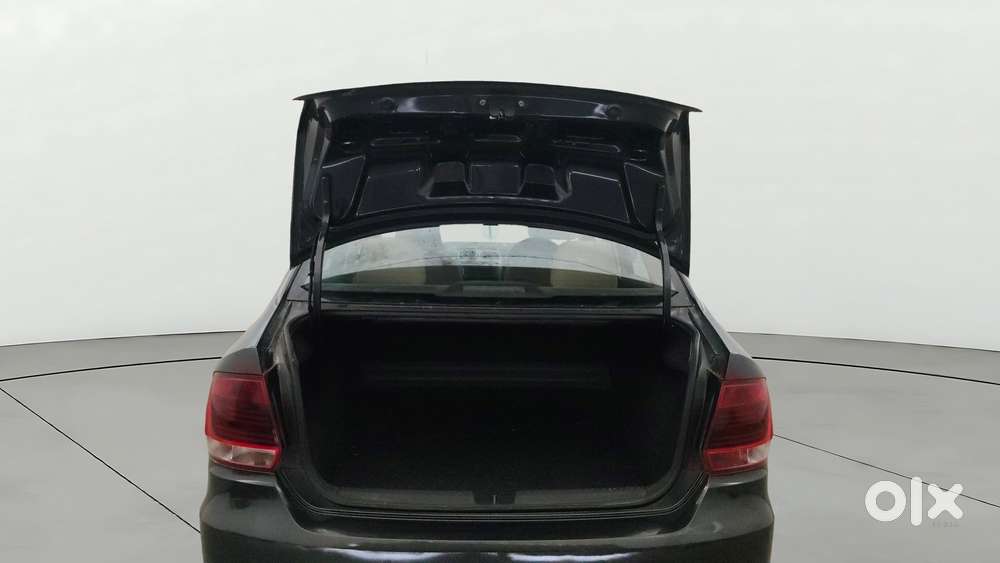 Volkswagen Vento 1.6 Highline, 2016, Petrol
