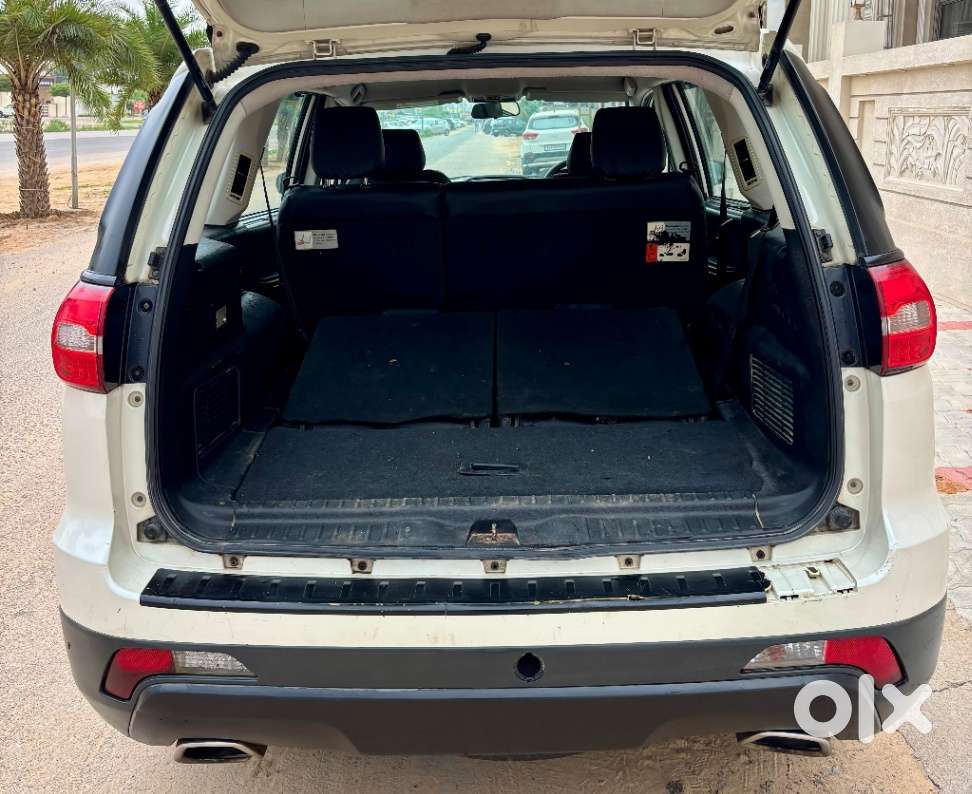 Tata Hexa Xe, 2018, Diesel