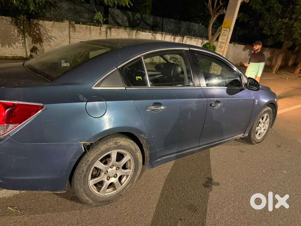 Automatic Transmission Sunroof Power Windows Power Steering Central Lo