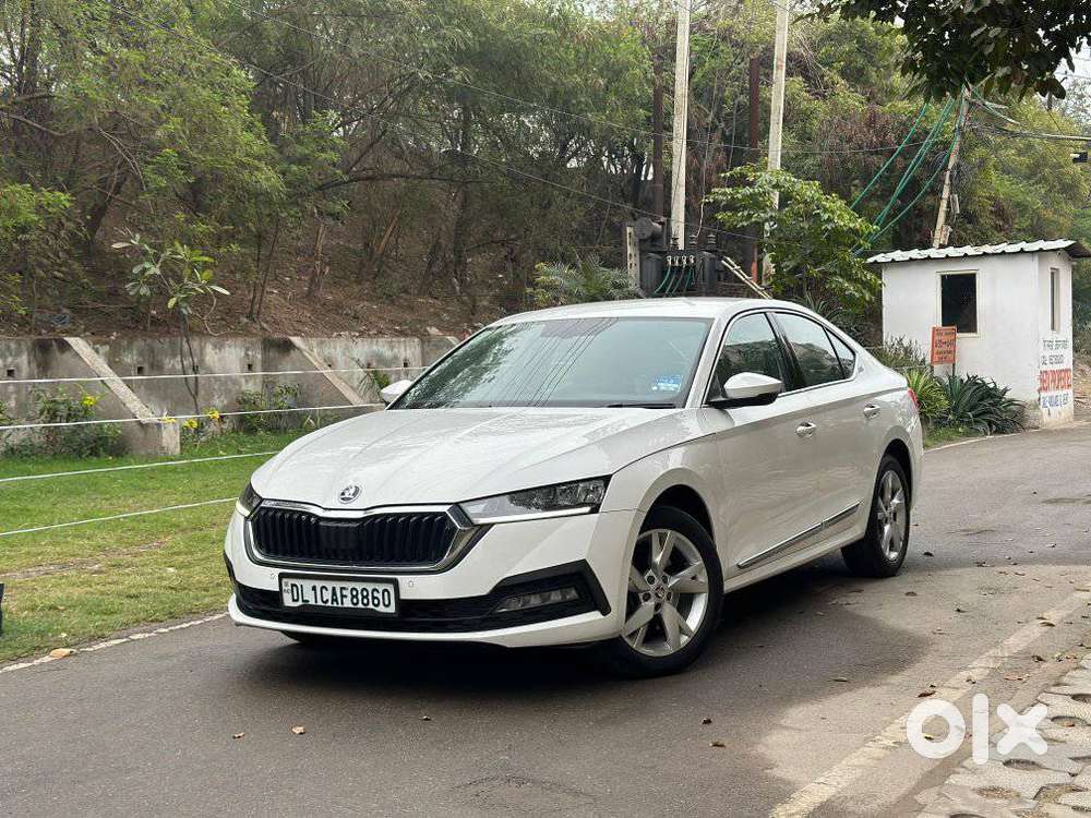 Skoda Octavia 2.0 Style Tsi At, 2022, Petrol