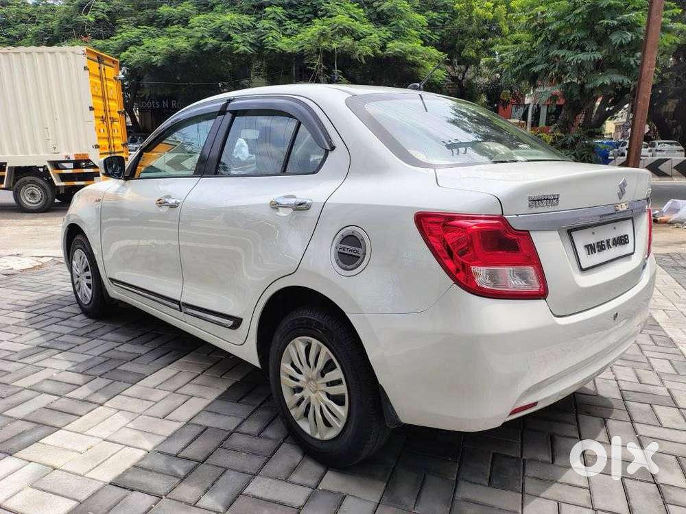 Maruti Suzuki Swift Dzire Amt Vxi, 2017, Petrol