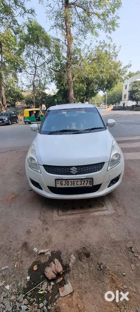 Maruti Suzuki Swift Vxi 2012