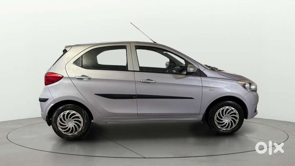 Tata Tiago 1.2 Revotron Xt, 2017, Petrol