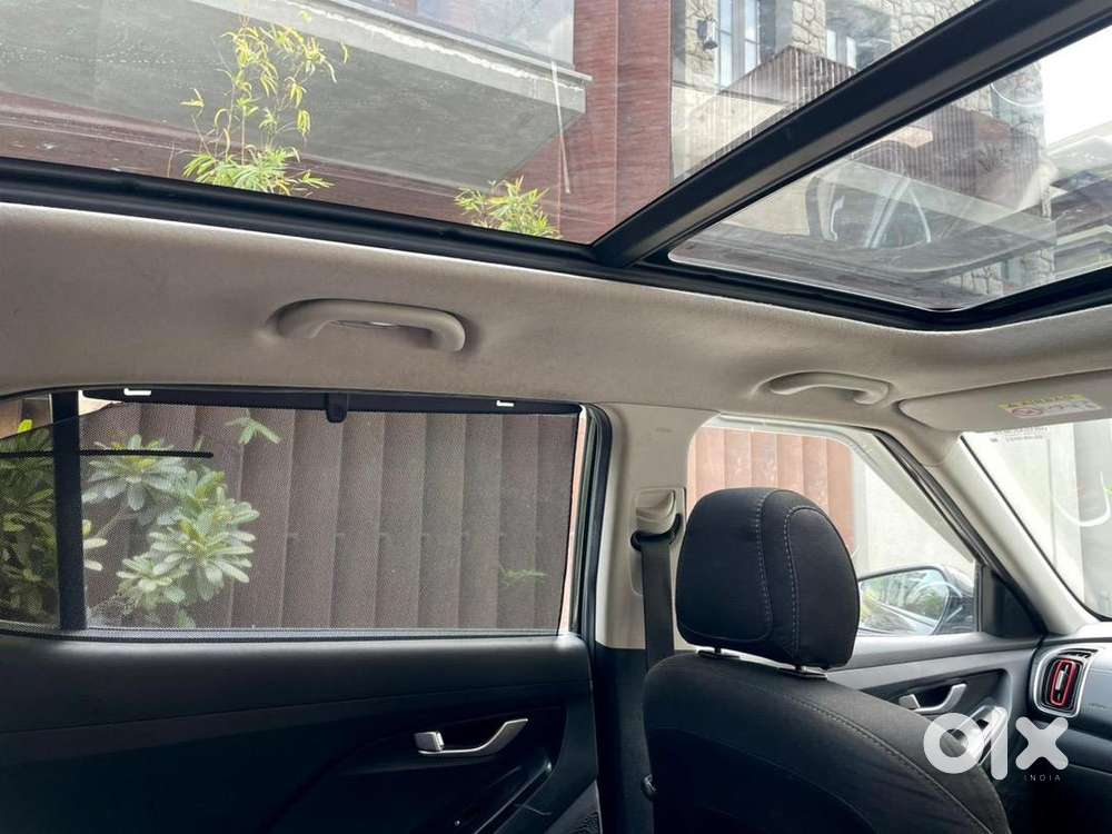 Hyundai Creta Petrol Sunroof 8/2023 S+ Knight Edition