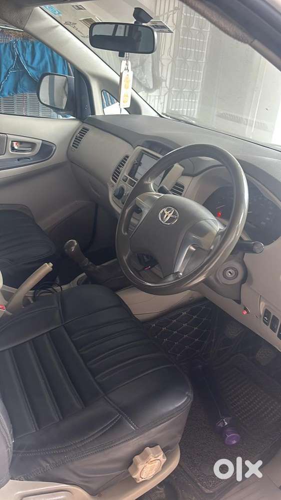 Toyota Innova 2014 Diesel Well Maintained