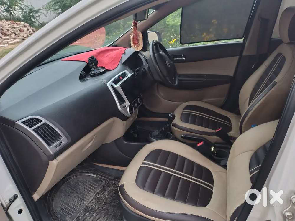 Hyundai I20 2012 Cng & Hybrids Well Maintained