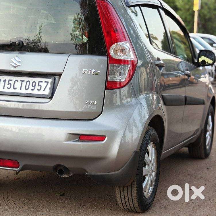 Maruti Suzuki Ritz Zxi, 2010, Petrol