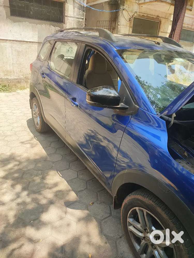 Renault Triber Facelift 2022 Petrol 31000 Km Driven